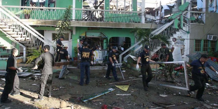 Grenade attack on Philippine mosque kills 2