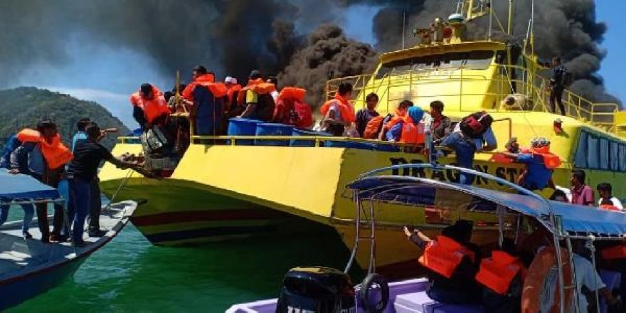 Malezya'da yanan feribotta can pazarÄ± ile ilgili gÃ¶rsel sonucu