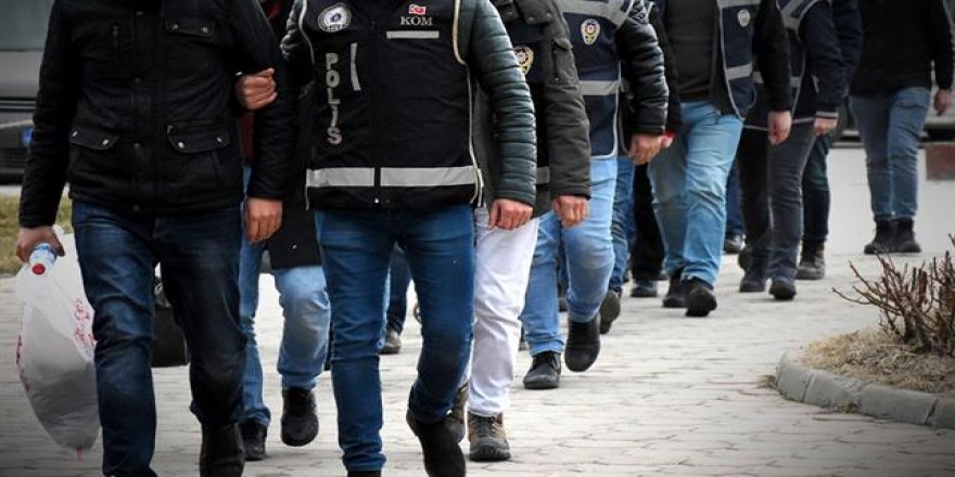 Adana’da PKK propagandasına şafak operasyonu: 24 gözaltı
