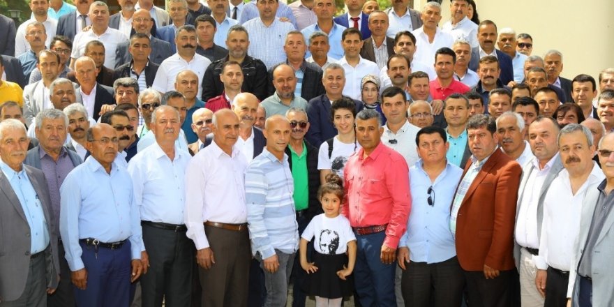 Başkan Sözen muhtarlarla bir araya geldi