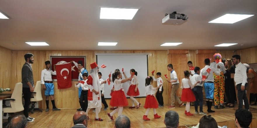 Bulanıklı öğrencilerden muhteşem gösteri