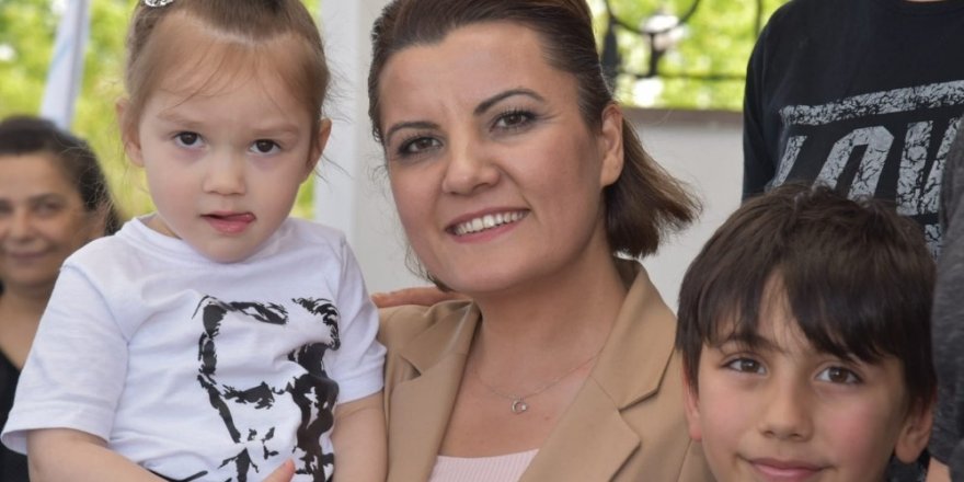 Başkan Hürriyet İZMEK kursiyeri olacak
