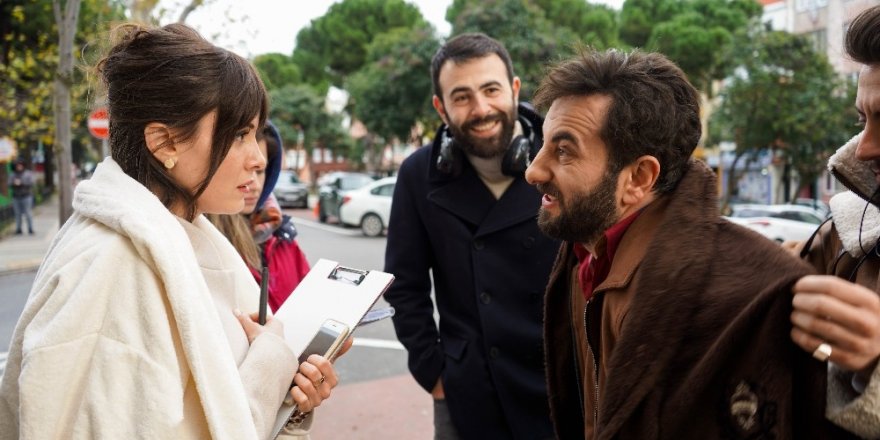 Aykut Enişte filmi İzmir galasıyla tüm Türkiye’de vizyona girecek