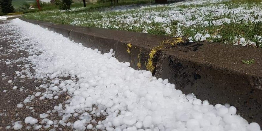 Beypazarı’nı dolu vurdu