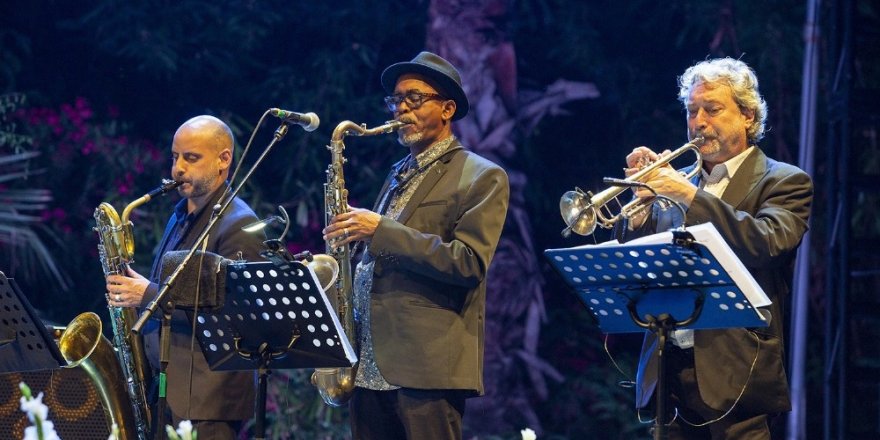 Antalya Akra Caz Festivali’nde Havana rüzgarı esti