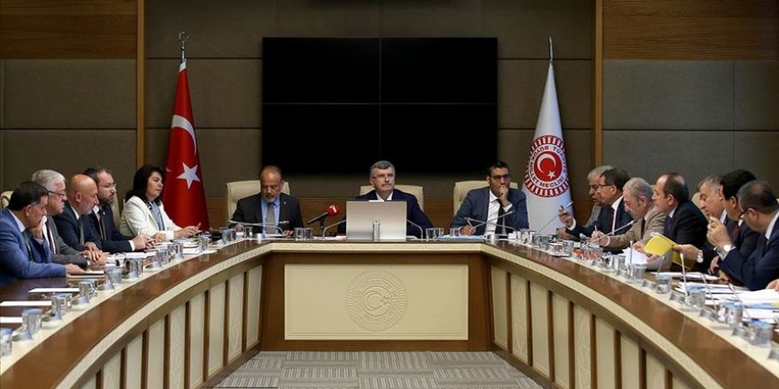 Tapu ve imar kanunlarında değişiklik teklifi komisyonda kabul edildi