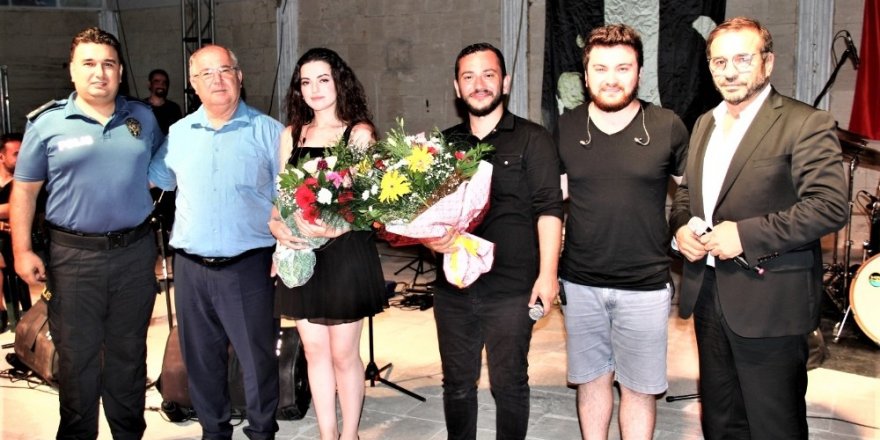 Emniyete destek konserine büyük ilgi