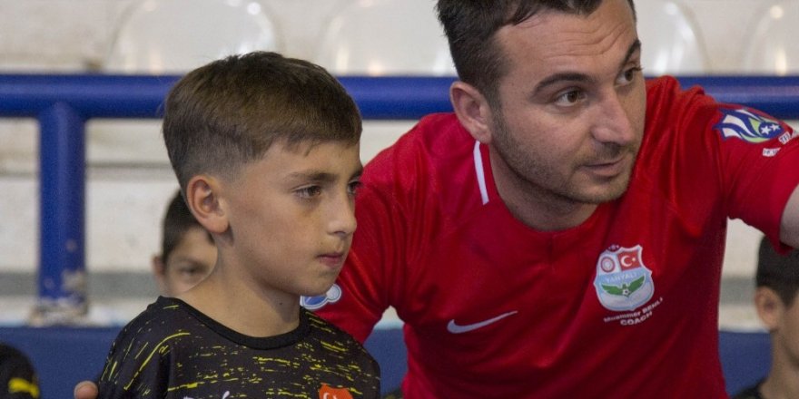 Yahyalıspor Altyapısı Muammer Benli’ye Emanet