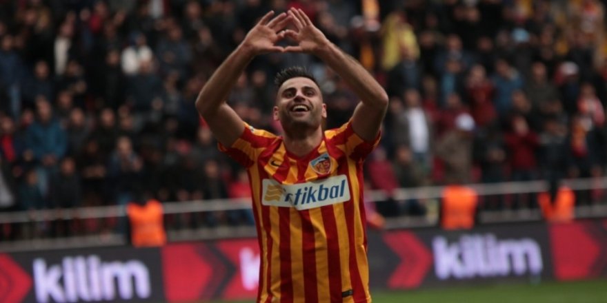 Deniz Türüç’ten transfer açıklaması