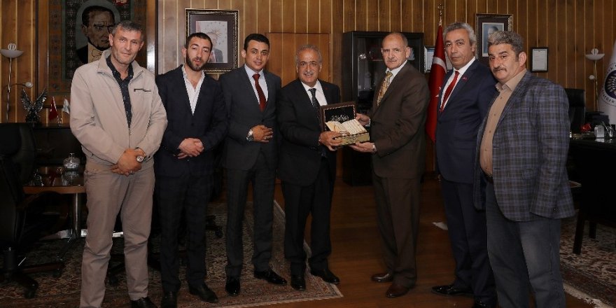 İş Adamları ve Müstecirleri Koruma ve Yaşatma Derneğinden teşekkür ziyareti