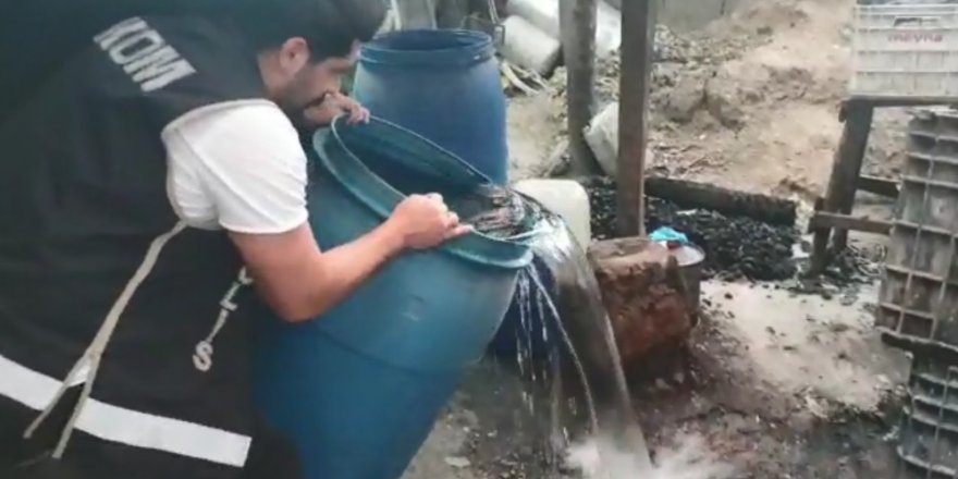 Adana’da 2 bin litre sahte içki ele geçirildi