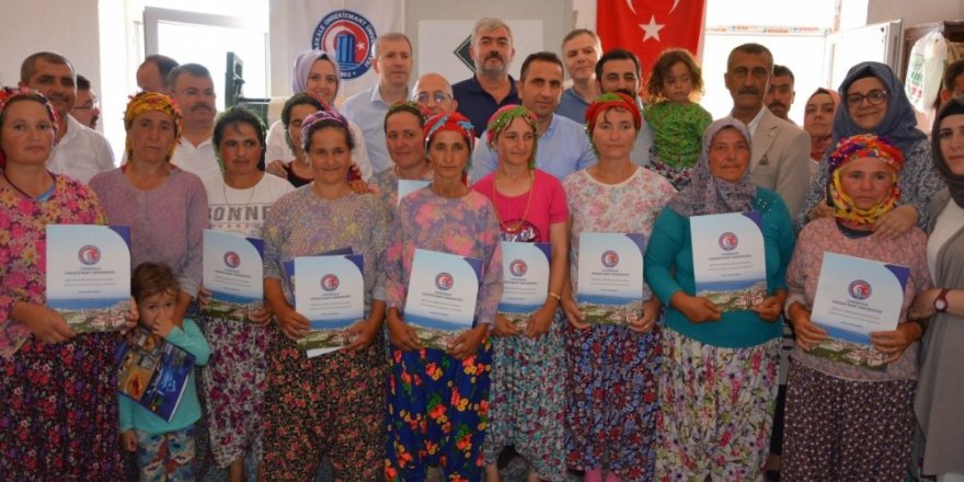 Çamkabak Köyünde sertifika töreni