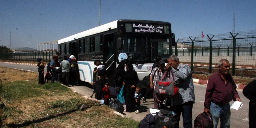 Bayramı ülkesinde geçiren Suriyelilerden 11 bini Türkiye’ye döndü