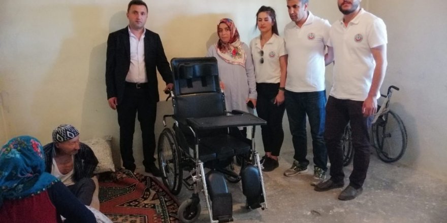 Hakkarili hayırsever Demir’den örnek davranış