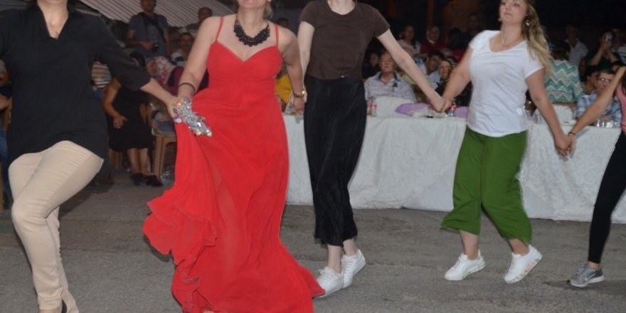 Salihli’de Rumeli Şenlikleri’nin altıncısı yapıldı