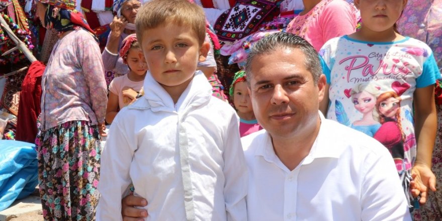 AK Parti İl Başkanı Yıldız, Ayvacık’ta düğüne katıldı