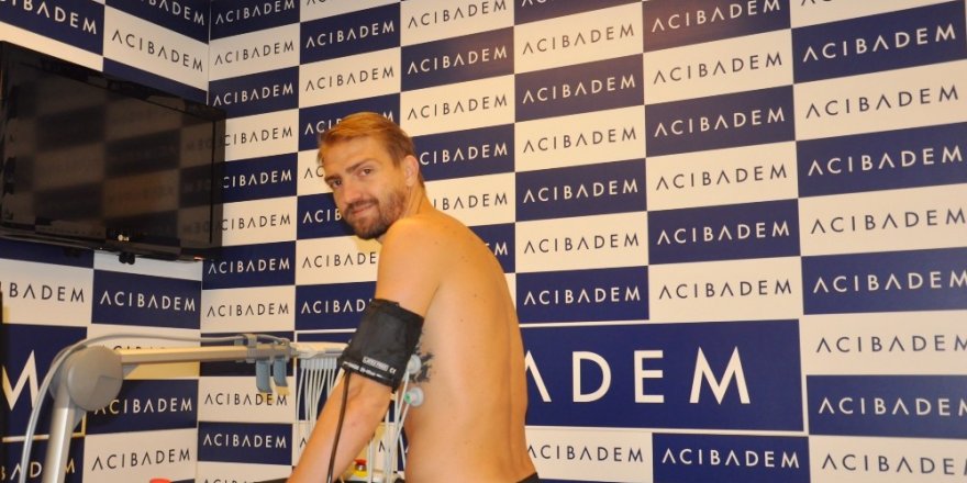 Beşiktaş’ta Caner Erkin ve teknik ekip sağlık kontrolünden geçti
