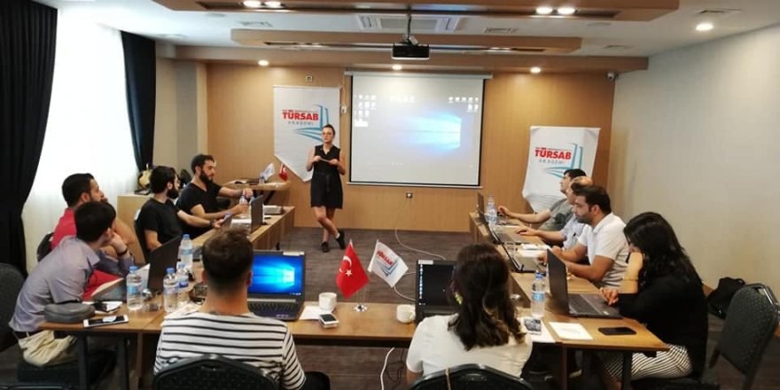 Acente çalışanlarına biletleme eğitim
