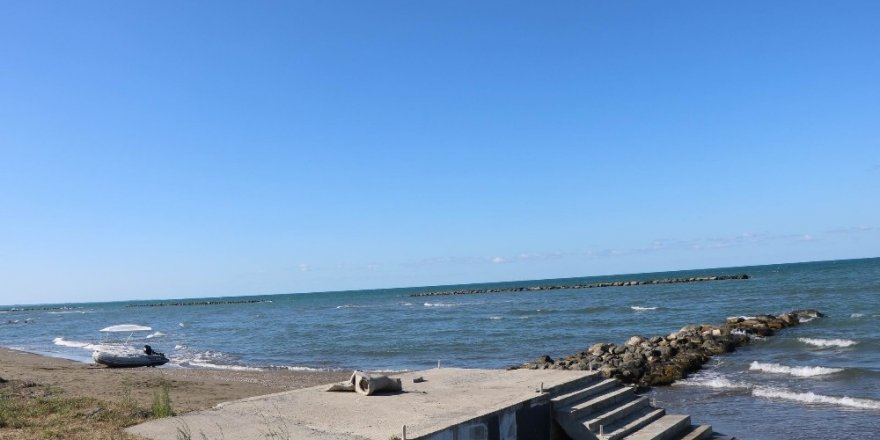 Karadeniz’de can pazarı: 3 kişi son anda kurtarıldı