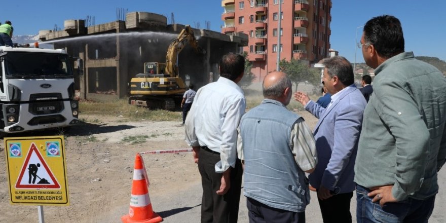 Başkan Dr. Mustafa Palancıoğlu “İmar Mevzuatına aykırı tehlike arz eden her türlü yapıyı yasal mevzuatlar içerisinde yıkımını gerçekleştiririz”