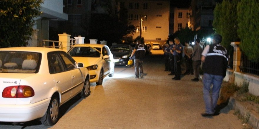 İzmir’de alacak-verecek kavgası kanlı bitti