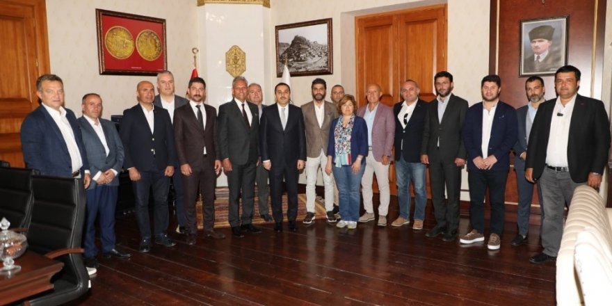 Vali Öksüz, TÜRSAB heyetini ağırladı