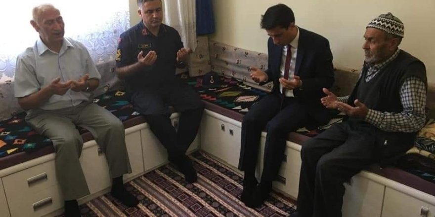 İlçe protokolünden şehit ailelerine ziyaret