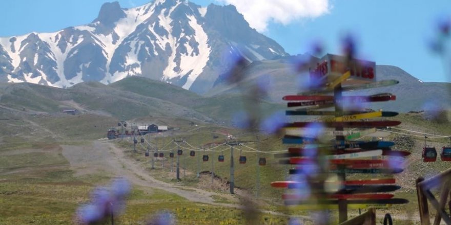 Erciyes’in yazı başka kışı başka güzel