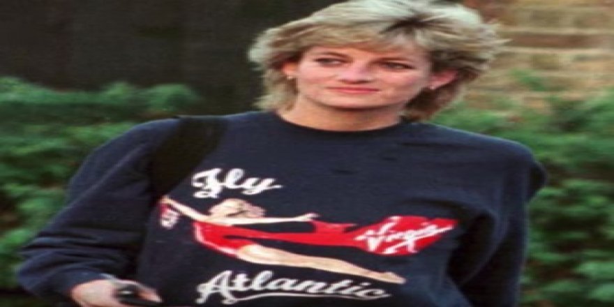Prenses Diana’nın sweatshirt’ü 47 bin Euro’ya satıldı