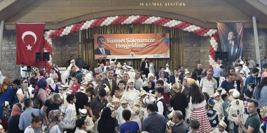 Mamak’ta muhteşem sünnet şöleni
