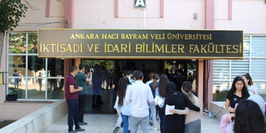 KPSS öncesi adaylar emanet teslim etme kuyruğuna girdi