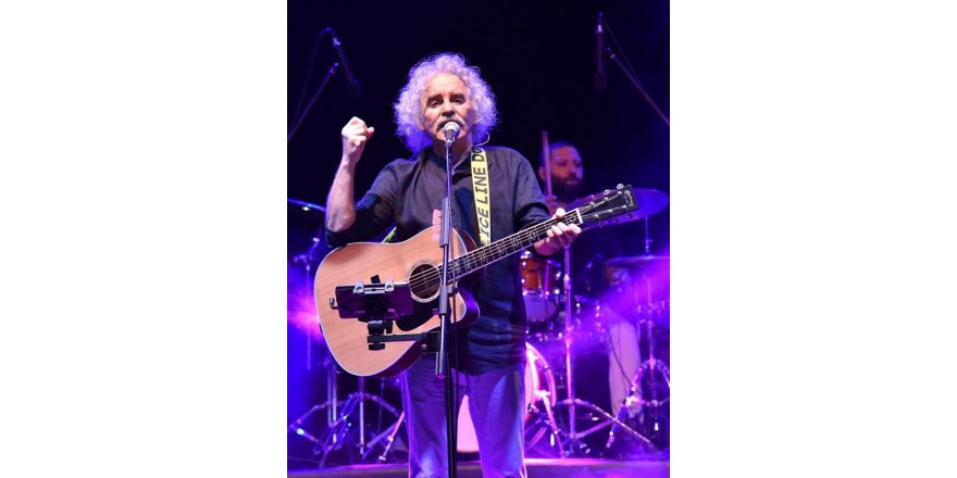 Yeni Türkü grubu 40. yılını Bilecik’te verdiği konserle kutladı