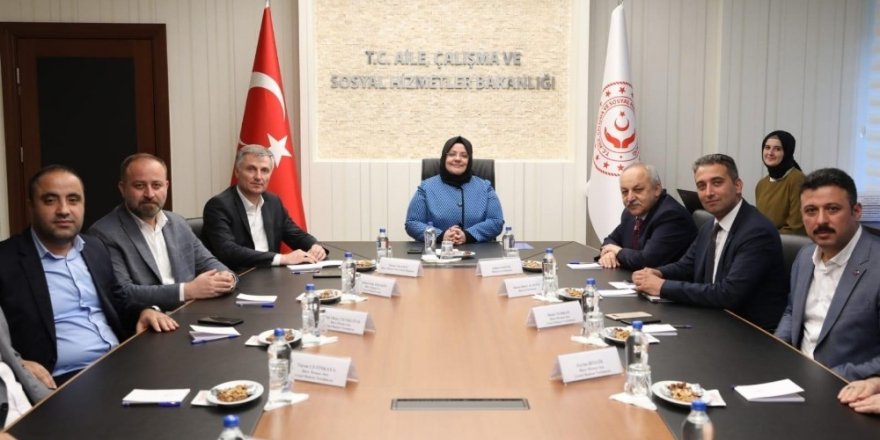 Büro Memur-Sen’den Çalışma Bakanı Selçuk’a ziyaret