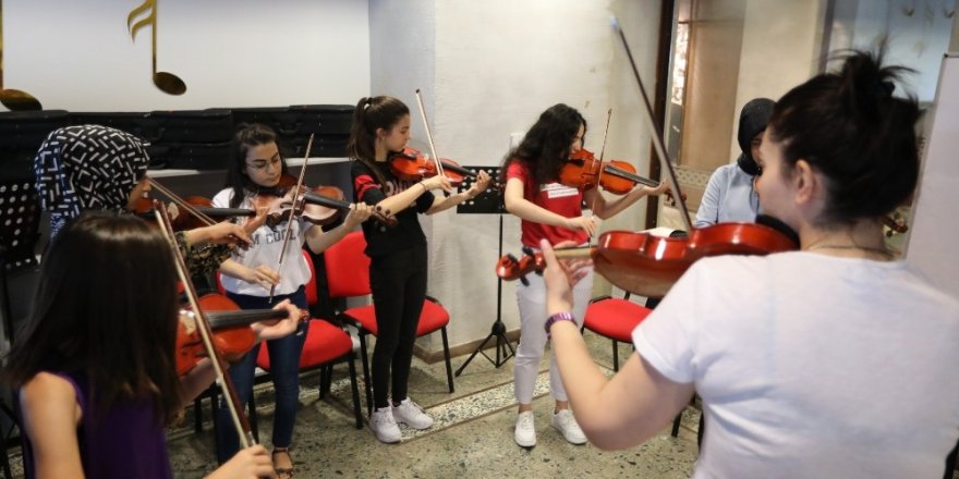 Çocuk Sanat Merkezi yaz kurslarına yoğun ilgi
