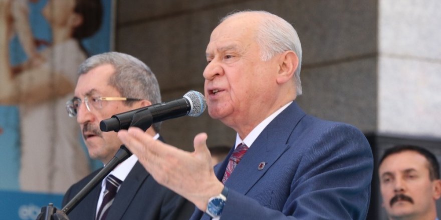MHP lideri Bahçeli: "AB’yle bir yol ayrımına gelinmiştir, bir karar arifesinde olduğumuz açıktır"