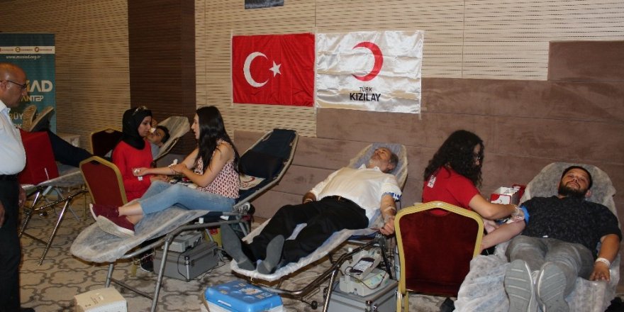 MÜSİAD, kan bağışı kampanyası düzenledi