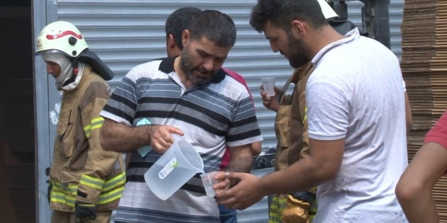 Sultangazi’de karton atölyesinde yangın
