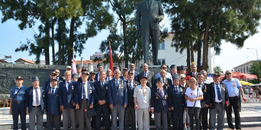 Ayvalık’ta Kıbrıs Barış Harekâtı’nın 45. yıldönümü unutulmadı