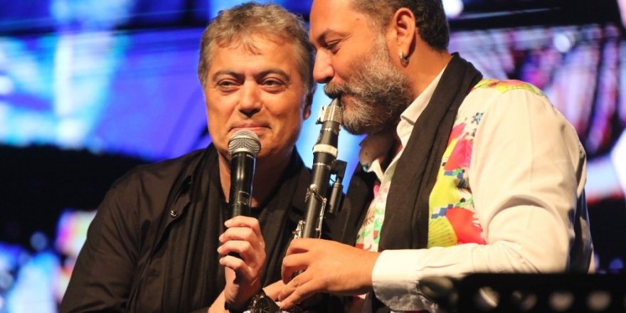 Alanya’da Hüsnü Şenlendirici ve Cengiz Kurtoğlu rüzgarı