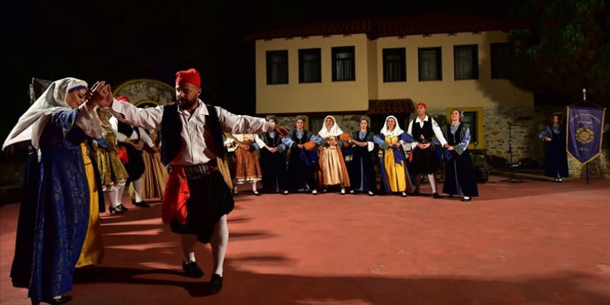 Yunanistan'da 'Kapadokya'nın geleneklerini' yaşatıyorlar