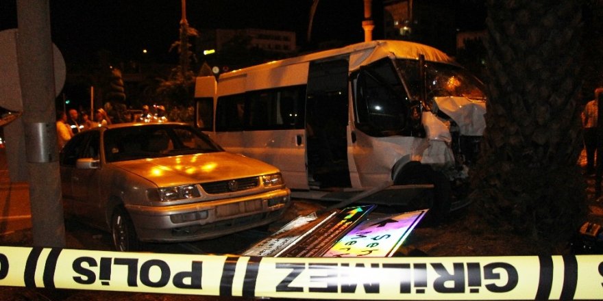 Düğün dönüşü kaza: 1 ölü, 14 yaralı