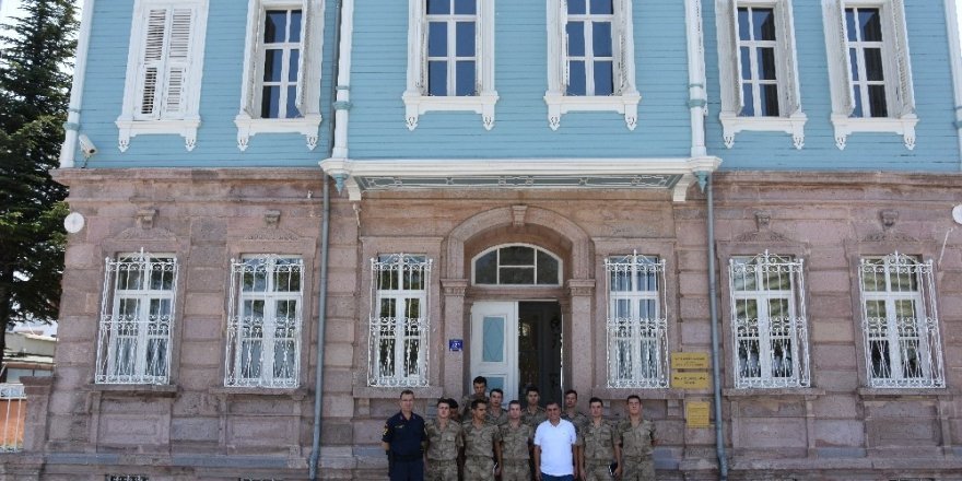 Akademi öğrencilerinden İl Müdürü Kemal Dokuz’a ziyaret