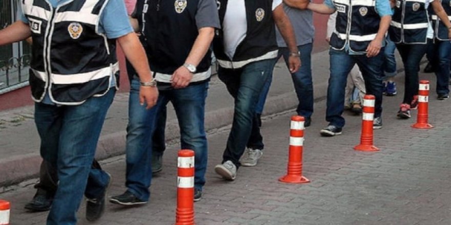 FETÖ'nün 'askeri mahrem yapılanması'na operasyon: 15 gözaltı