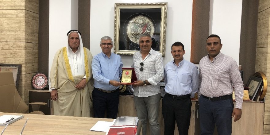Suriyeli kanaat önderlerinden ve muhtarlardan Kızılay’a teşekkür