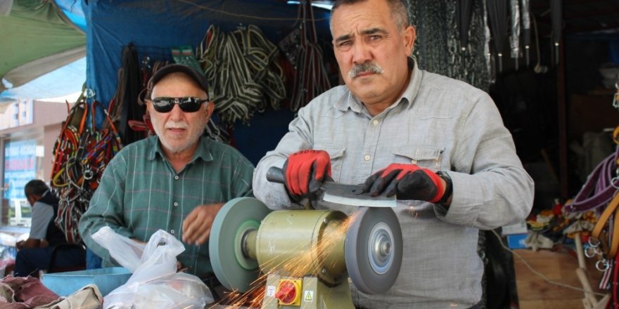 Kurban bıçakları bilenmeye başladı