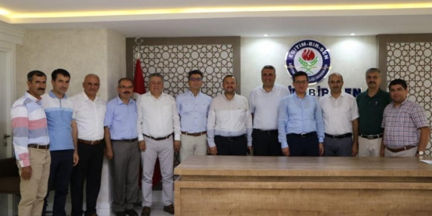 Memur-Sen Antalya Şubesi, milletvekili Uslu’yu ağırladı