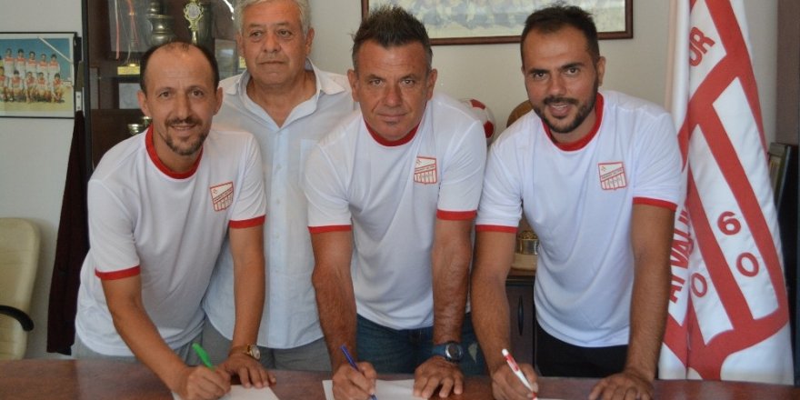 Ayvalıkgücü Belediyespor’un alt yapısı ustalara emanet