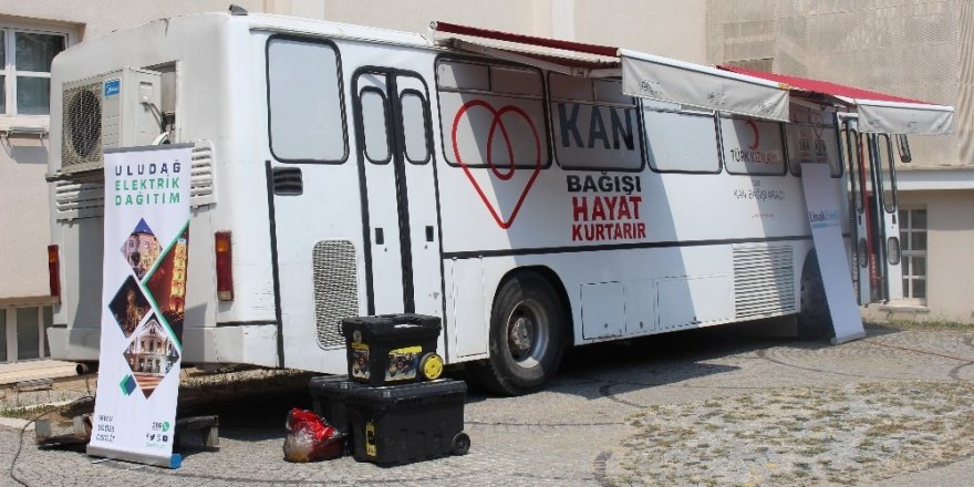UEDAŞ’tan Kızılay’a tam destek