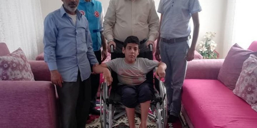 Müftülükten engelliye tekerlekli sandalye