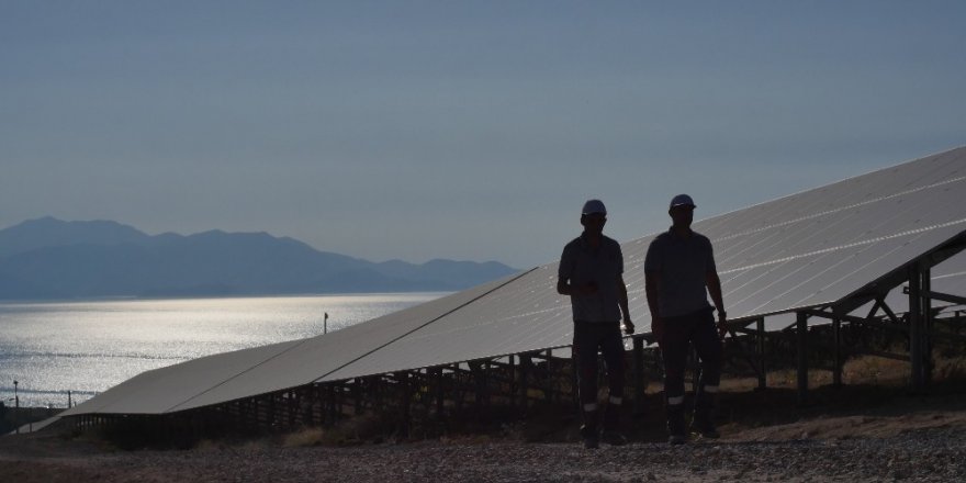 Akfen Yenilenebilir Enerji, Van Gölü kıyısındaki 3 güneş santralinde 37 MW’lık kurulu güce ulaştı